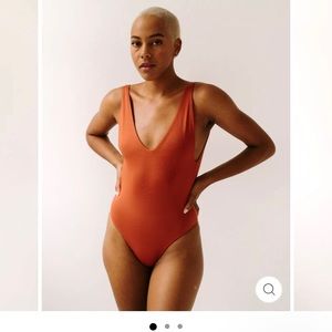 The Minimalist one-piece bathing suit from Londre, Size Medium, BNWT